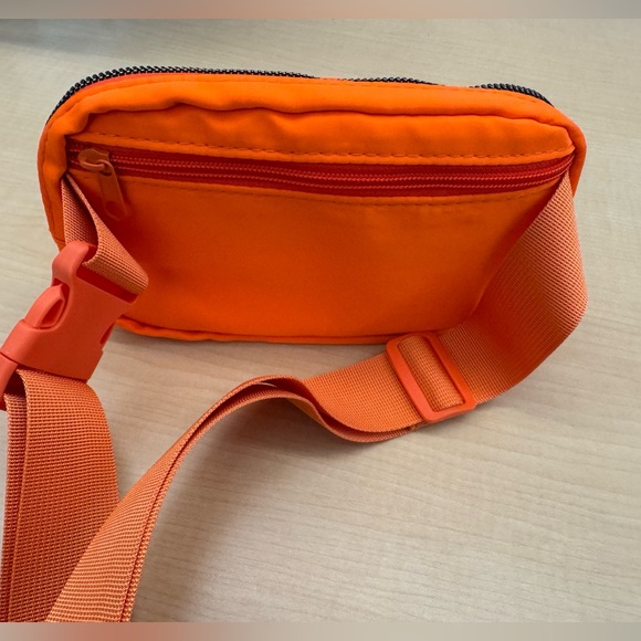 Fanny Pack Orange Crossbody Bag for Women and Men. - Picture 7 of 7